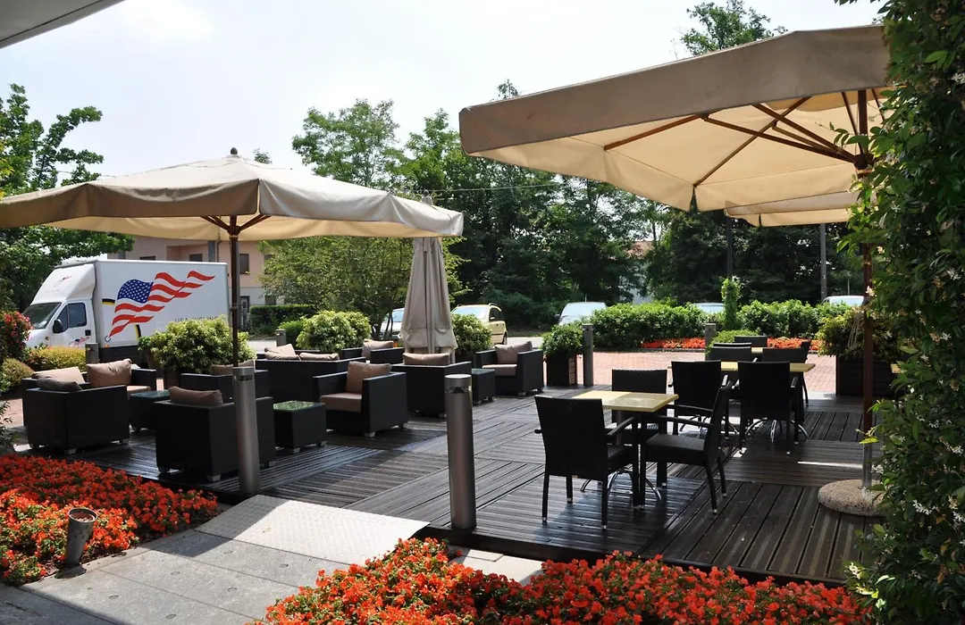 First Hotel Malpensa-1